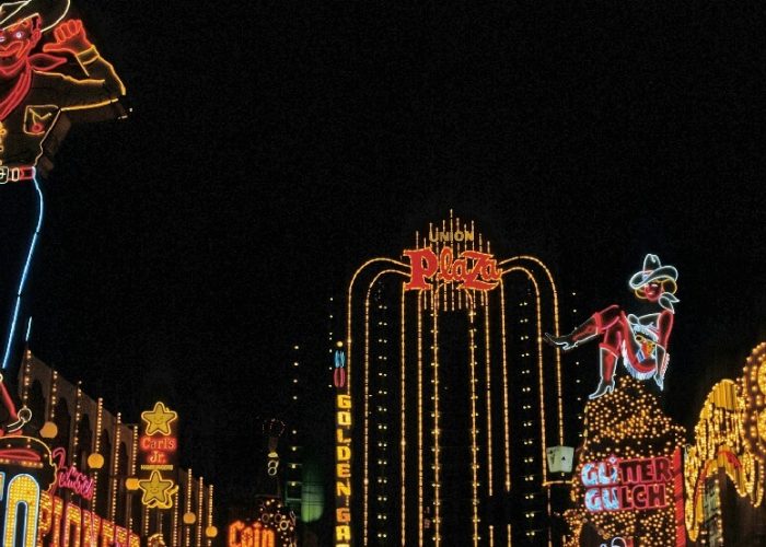 when to play slots
